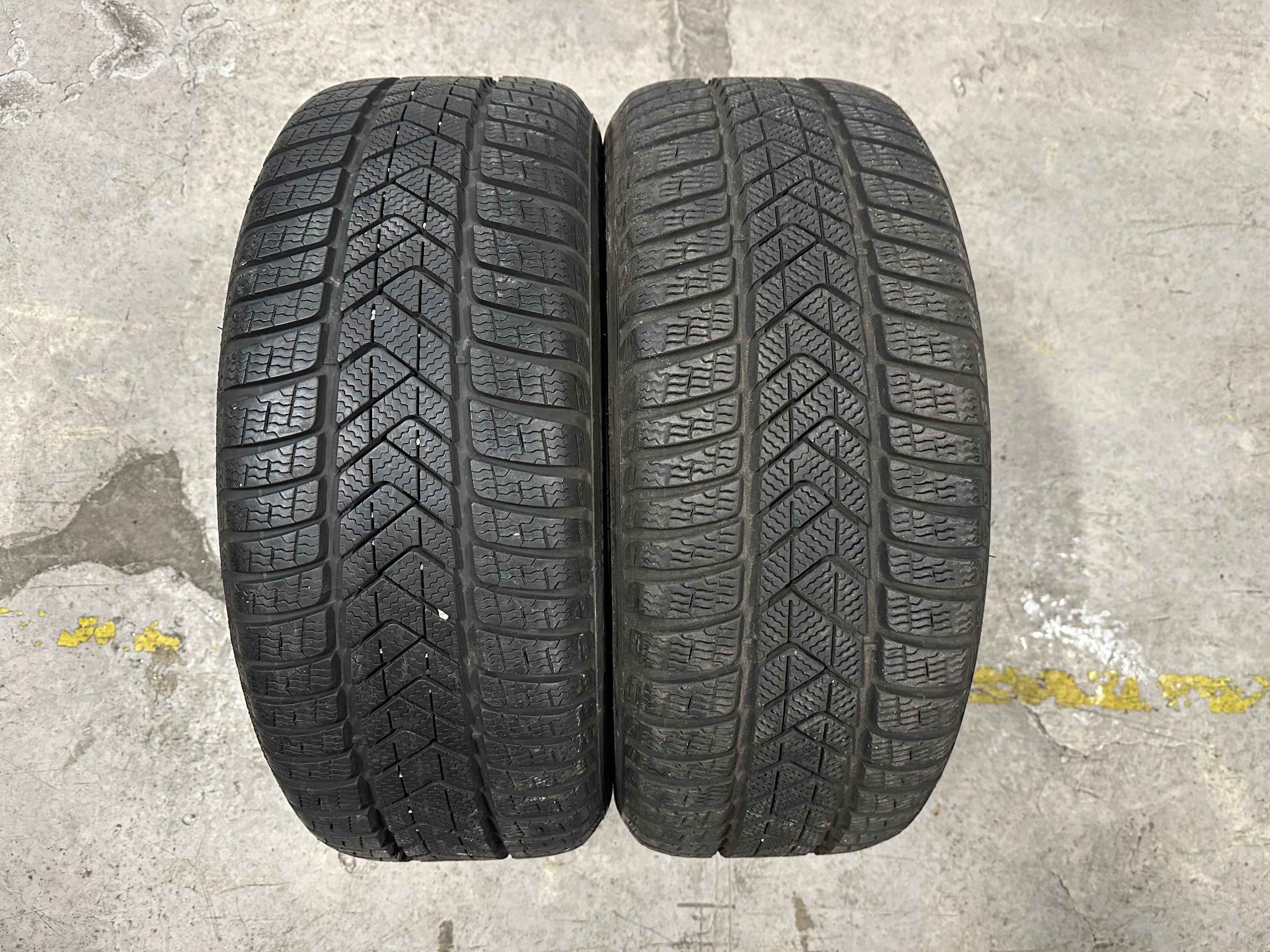 Opony Pirelli Sottozero 3 -  245/45/18 RSC