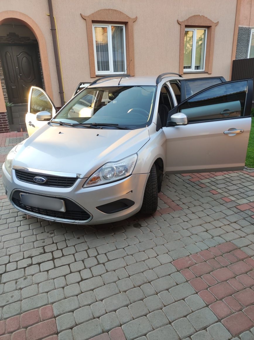 FORD FOCUS 1.6 2010
