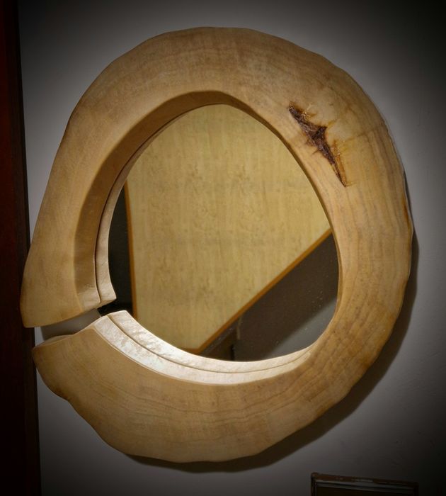 Lustro ścienne ręcznie wykonane