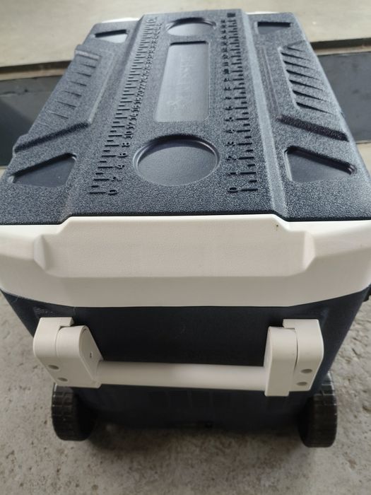 Lodówka turystyczna 12v 230v 24v