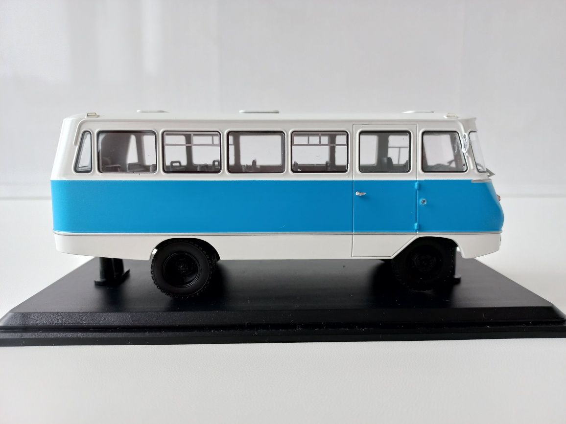 1 43 Автобус Паг-2М Model Pro 1 43