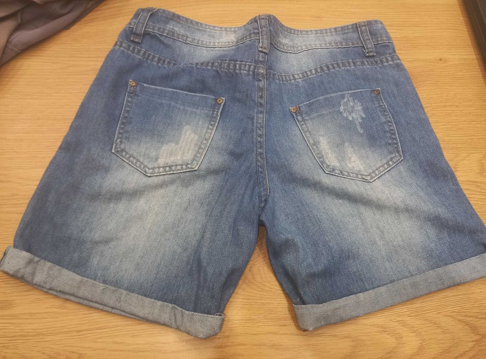 Spodenki krótkie