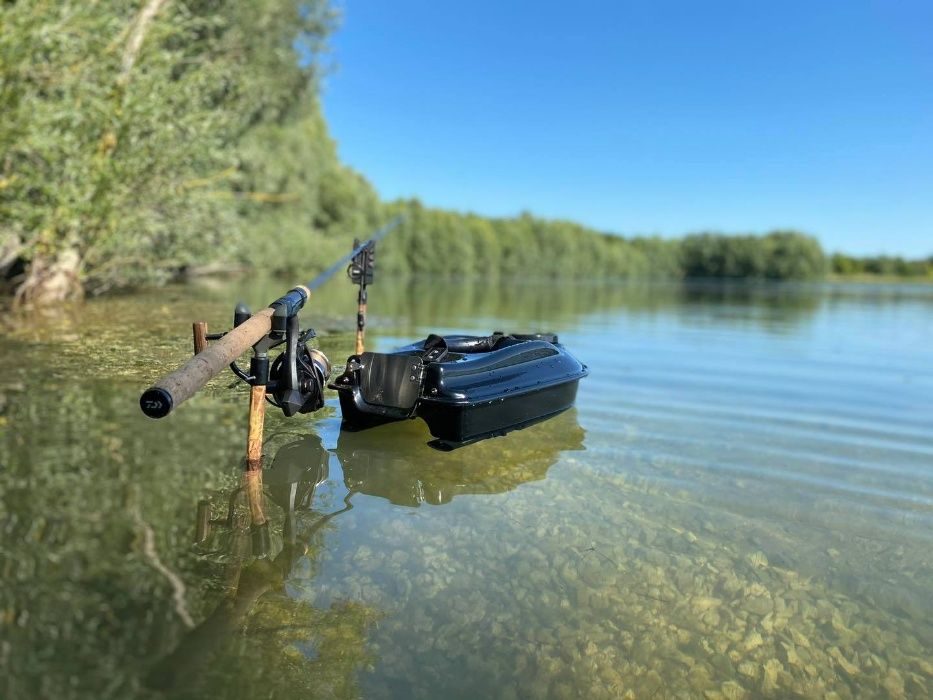 Łódka zanętowa Boatman Actor Nowy GPS ,500m,16 punktów GPS
