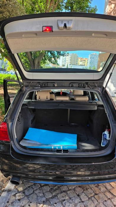 BMW 320I Touring 2009 Petrol