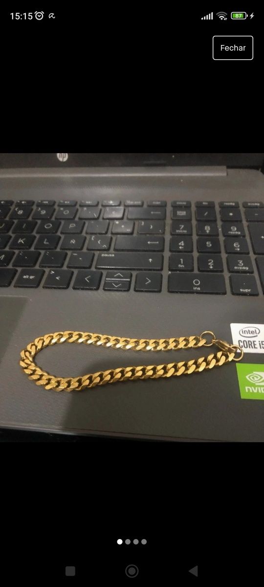 Relógio e colar pulseiras