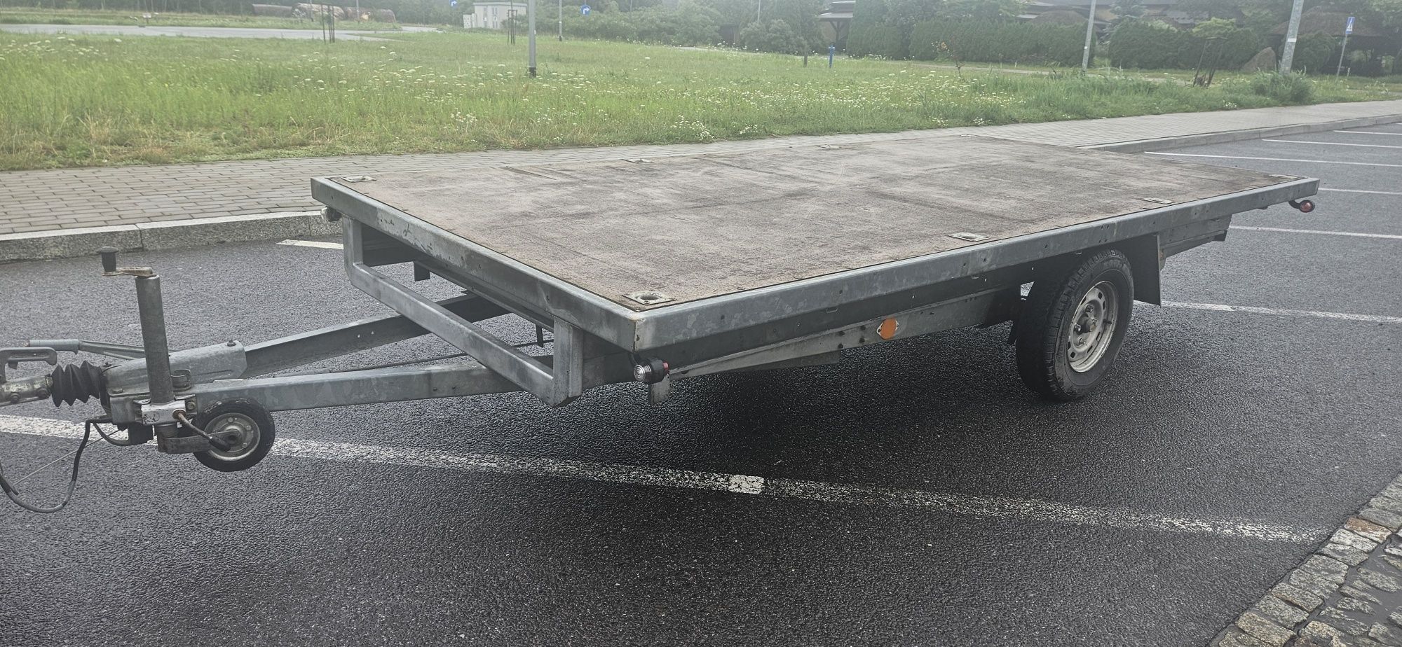 Sprzedam Przyczepka Samochodowa Platforma  409 cm Przyczepa