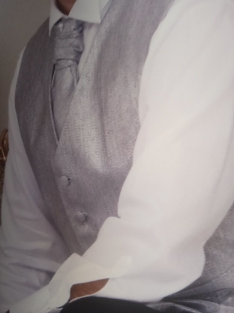 Fato de noivo elegante