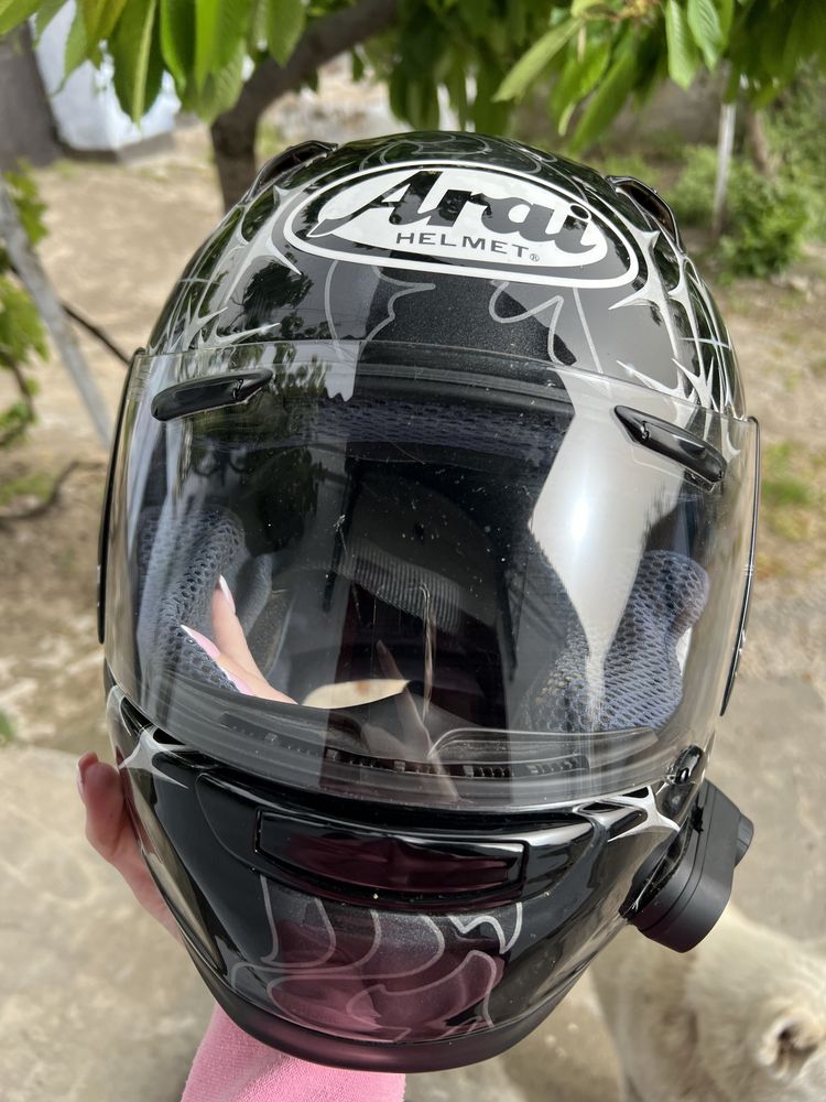 Шлем. Шолом Arai Helmet