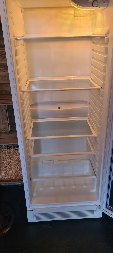 Chłodziarka lodówka gastronomiczna Elektro Helios