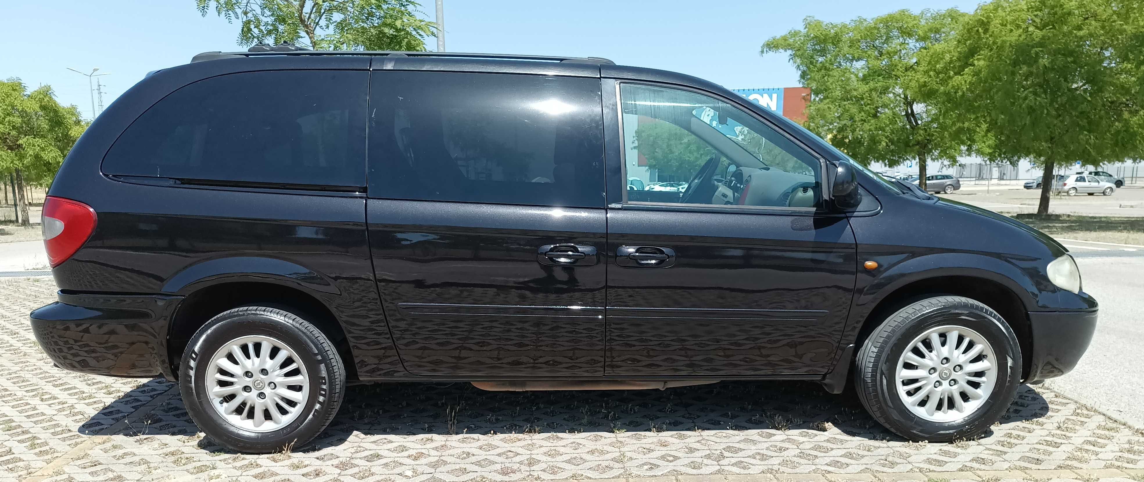 Chrysler Grand Voyager 2.8 CRD 150cv Caixa Automática 7 lugares