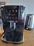 Maquina de café automática DELHONGI