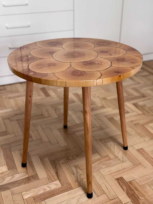 Стіл ручної роботи з епоксидною смолою та натурального дерева берези