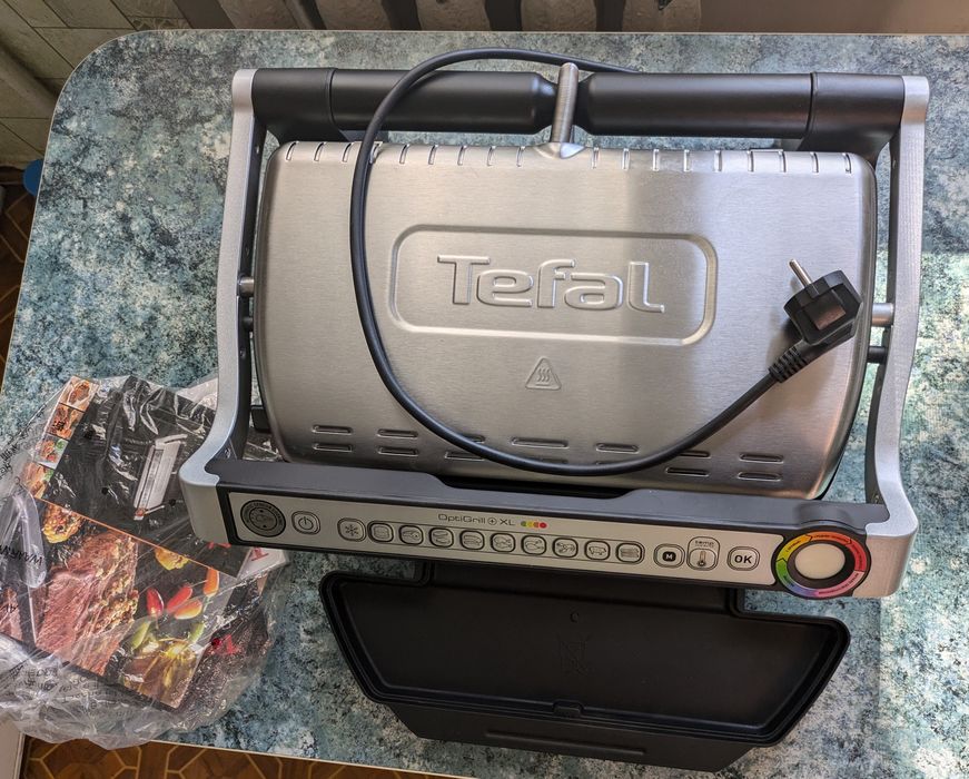 Продам электро гриль Tefal OptiGril XL