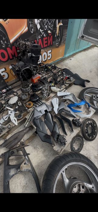 Вилка перья Suzuki Gsr 750 пластик и другие