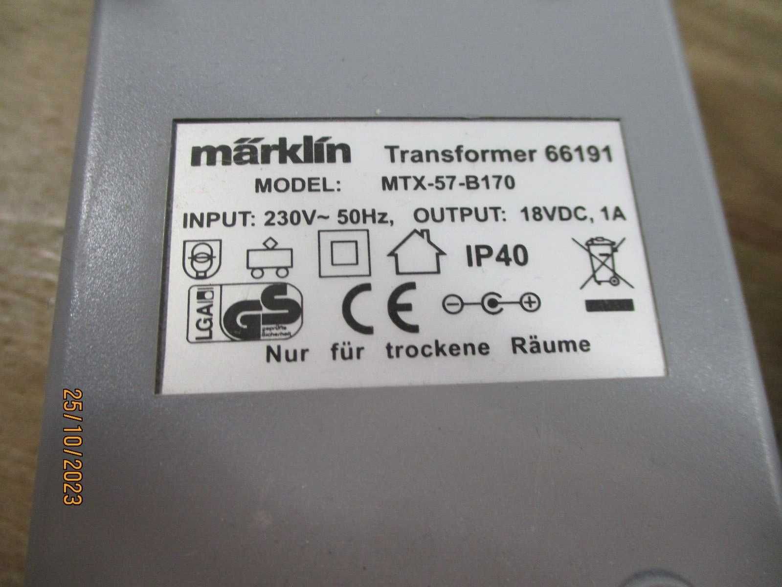 MiniClubMarklin - Transformadores 18VDC e 18VAC - 18 a 60VA      desde