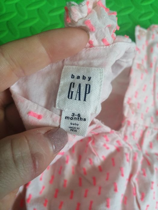 Rampers na lato, BabyGap na 3-6miesiecy