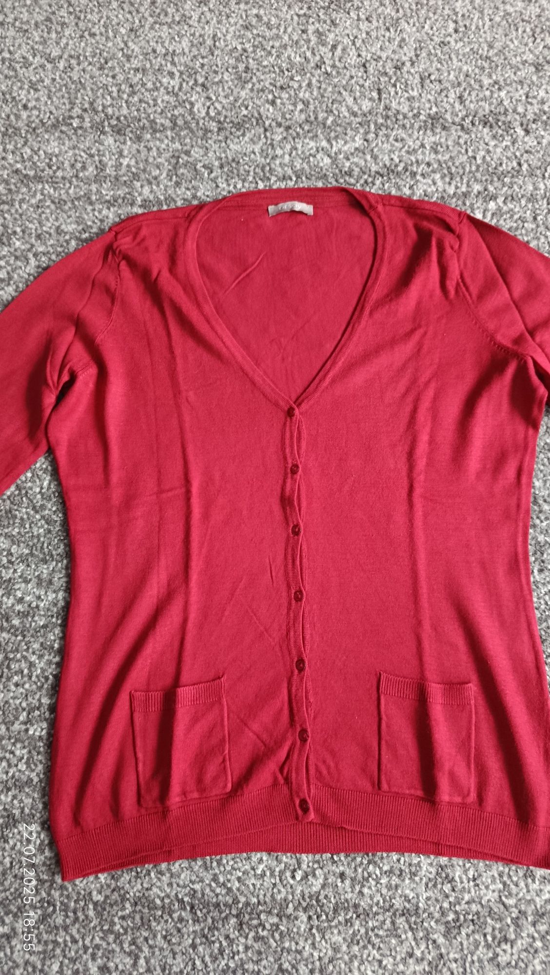 Sweter.         .