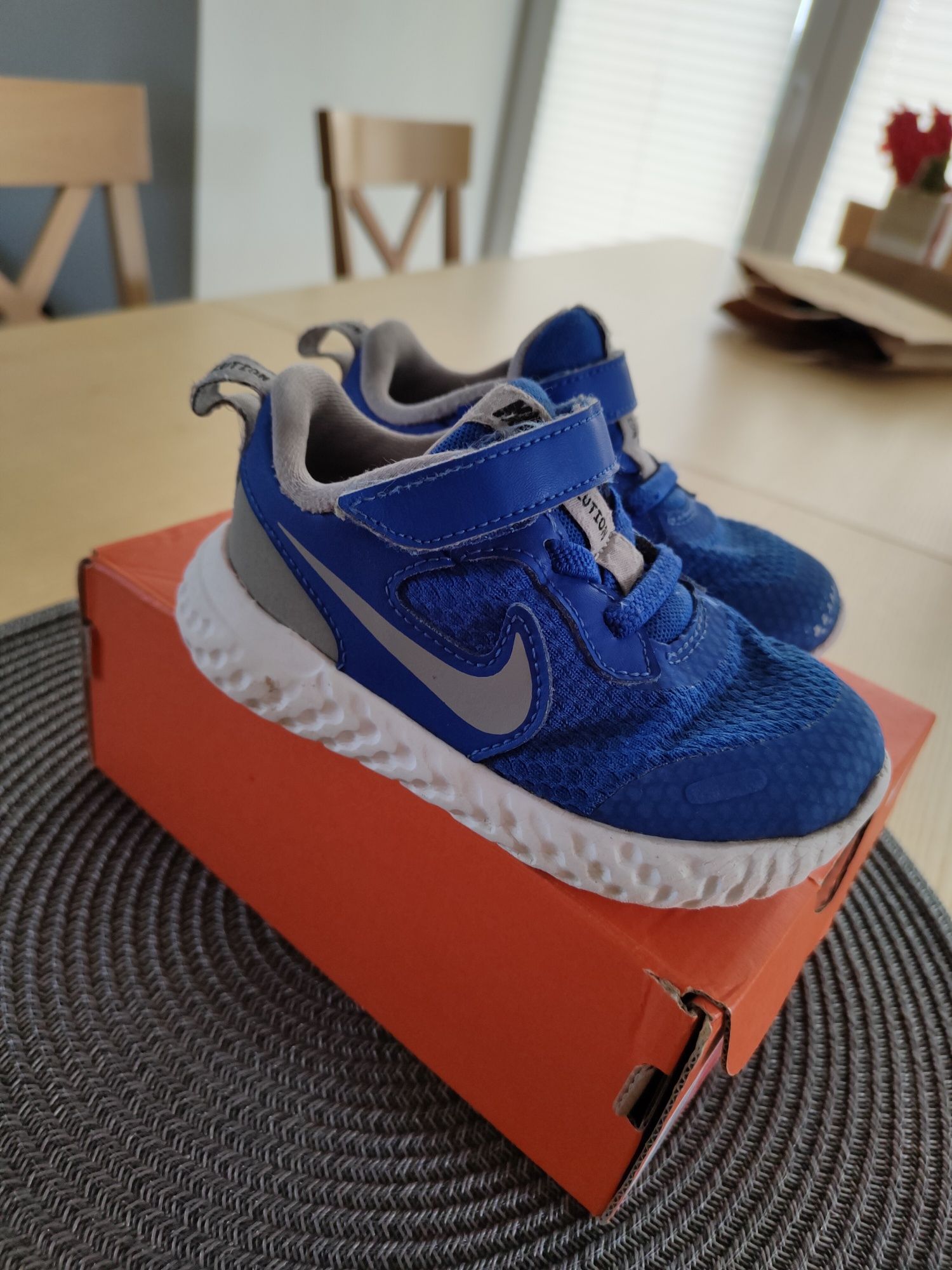 Buty dziecięce Nike r. 23,5