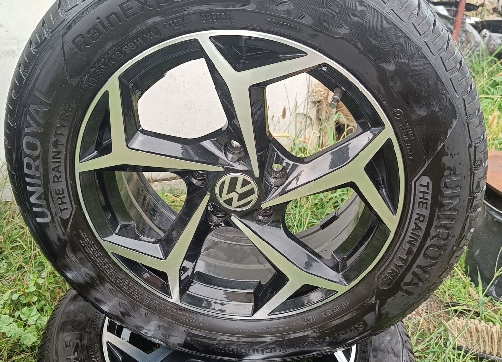 Sprzedam opony + felgi  215/60R16  5x112