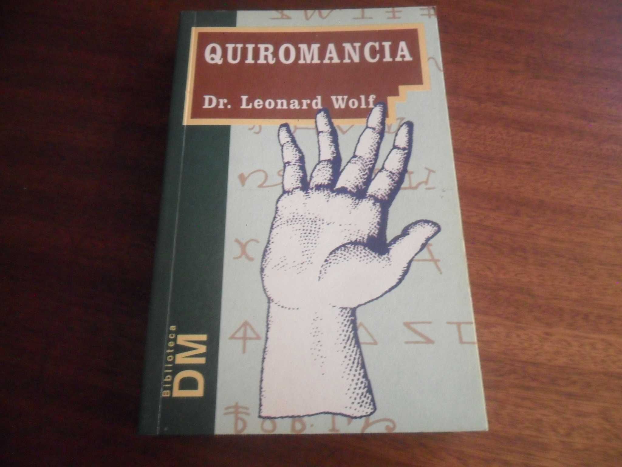 "Quiromancia" de Dr. Leonard Wolf - 1ª Edição 1996 - Livro em ESPANHOL
