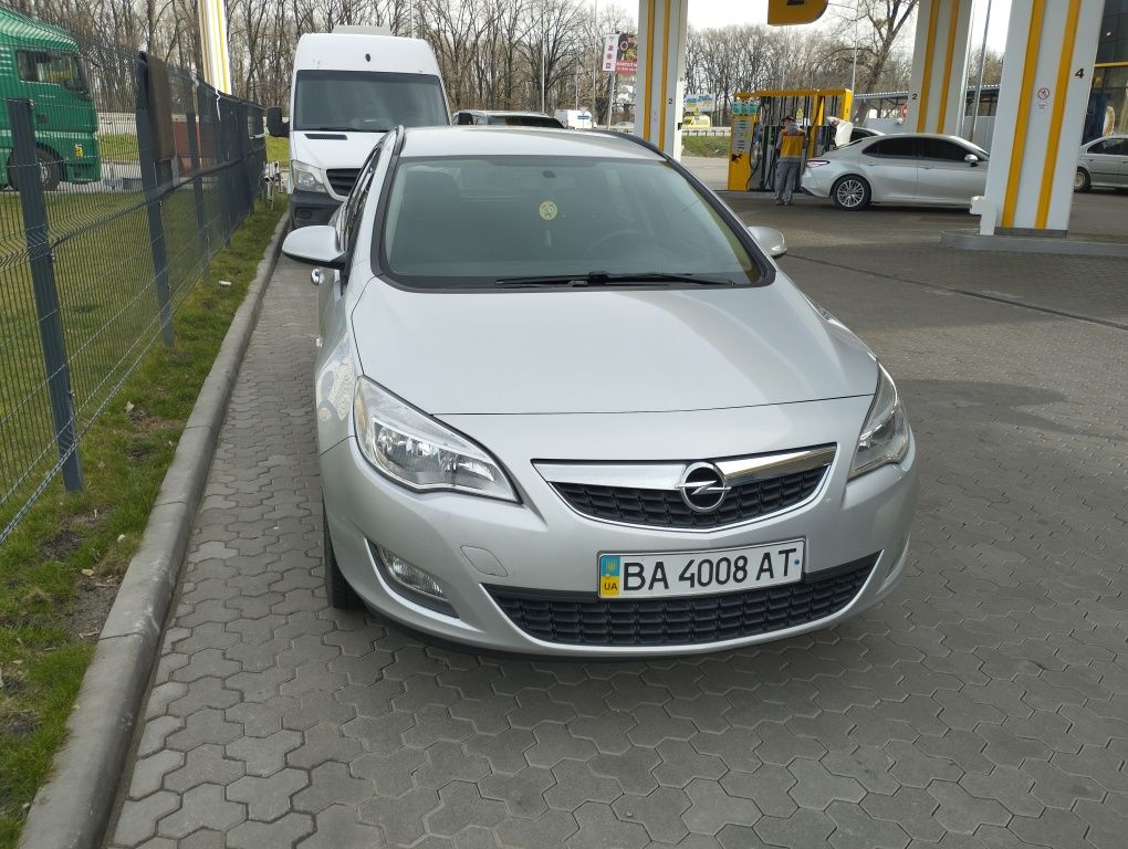 Opel Astra J 1.3