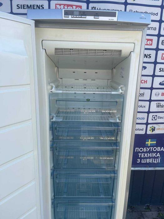 Морозильна камера AEG Electrolux б/в 180cм металік суха замороз #07406