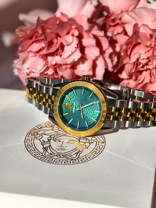 Жіночий годинник Versace