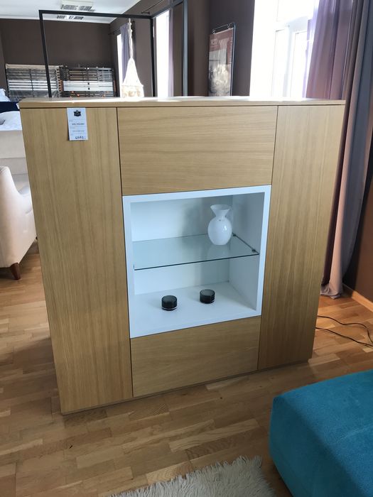 Witryna meblowa - kolor dębowy