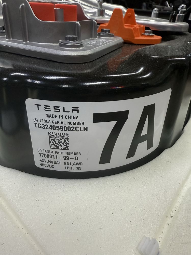 Високовольтна батарея Тесла MY/ M3 Tesla 82 квт 2024 рік