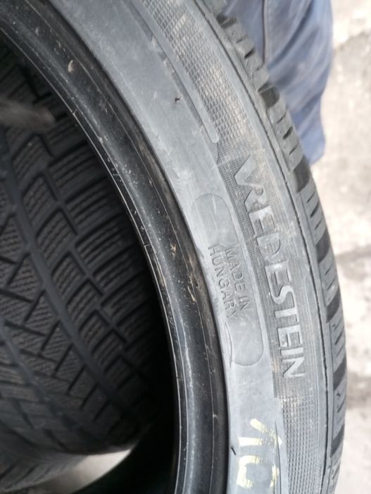 Sprzedam opony zdjęte z nowego samochodu 225/40 r18 Vredestein