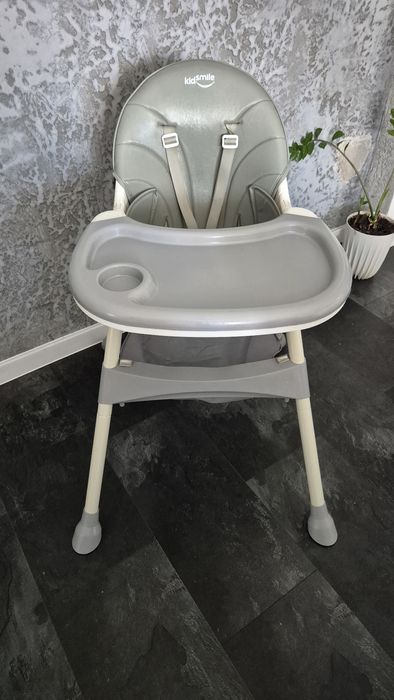 Stoliczek do karmienia