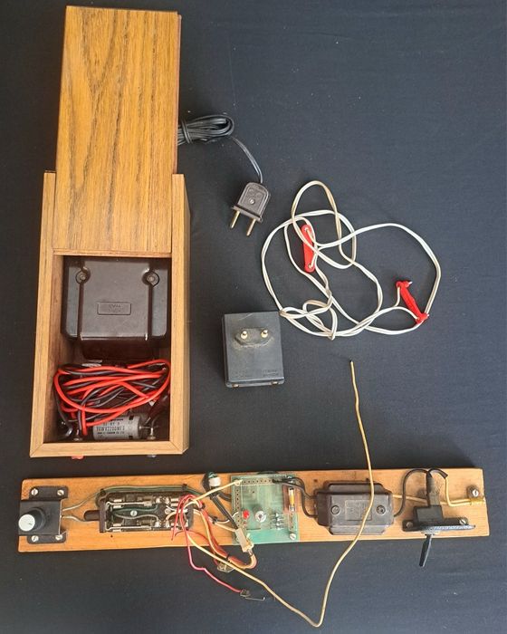 Lote de comboios em miniatura N  e outros