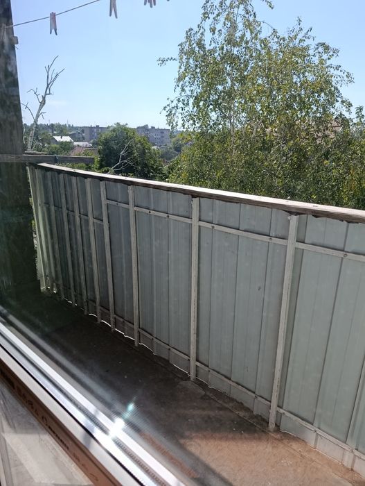 Продам 3-х кімнатну квартиру у центрі Чугуїва