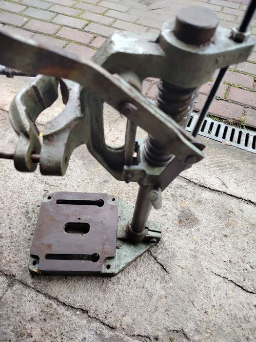 Masywny stojak do wiertarki 15 kg