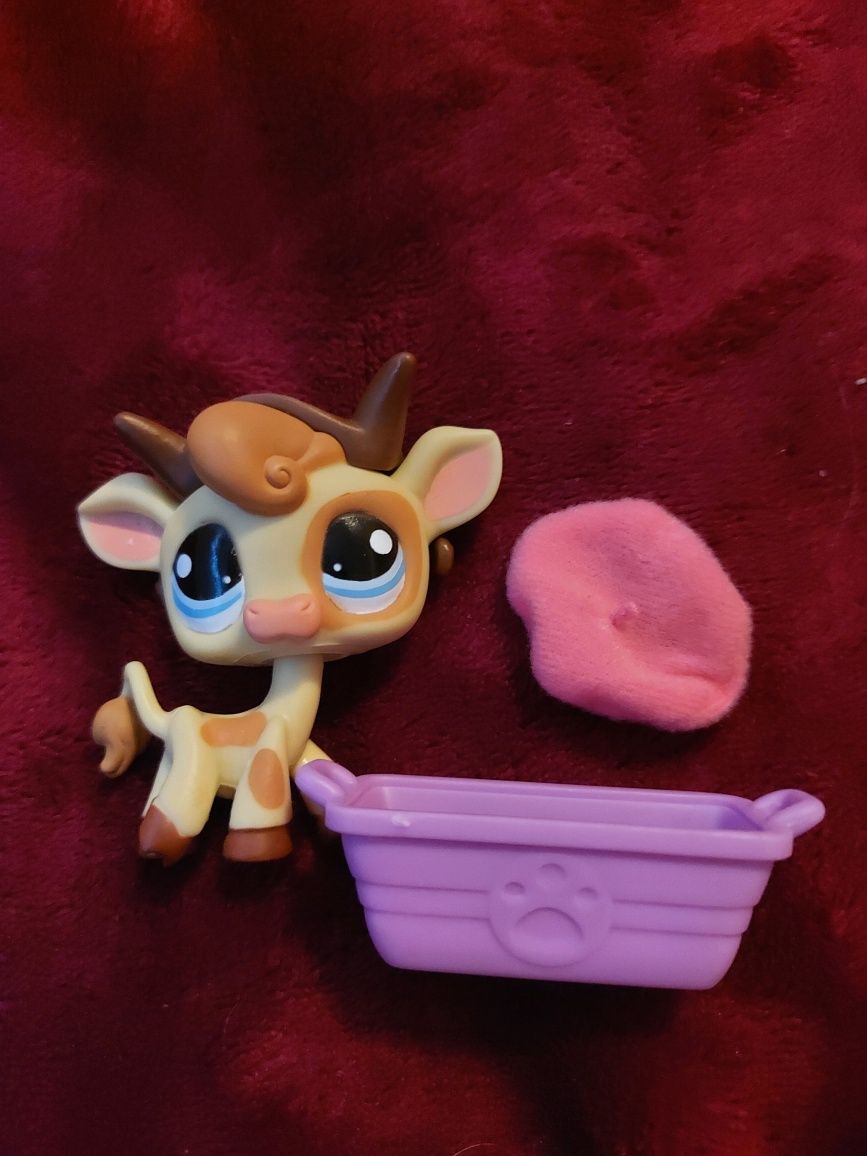 Figurka LITTLEST PET SHOP #970 krowa + dodatki