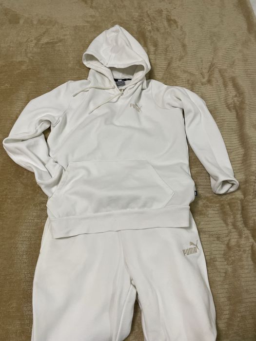 Продается спортивный костюм puma