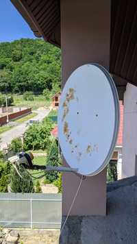 Кронштейн + Супутникова антена (тарілка)