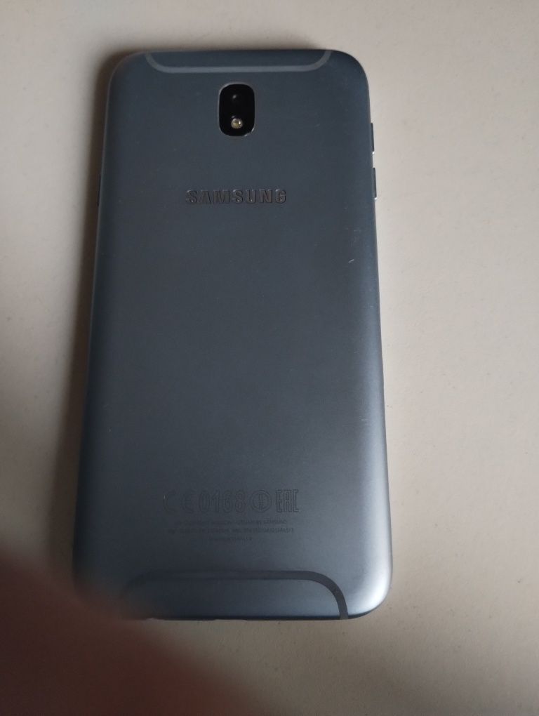 Samsung J5 2017 смартфон