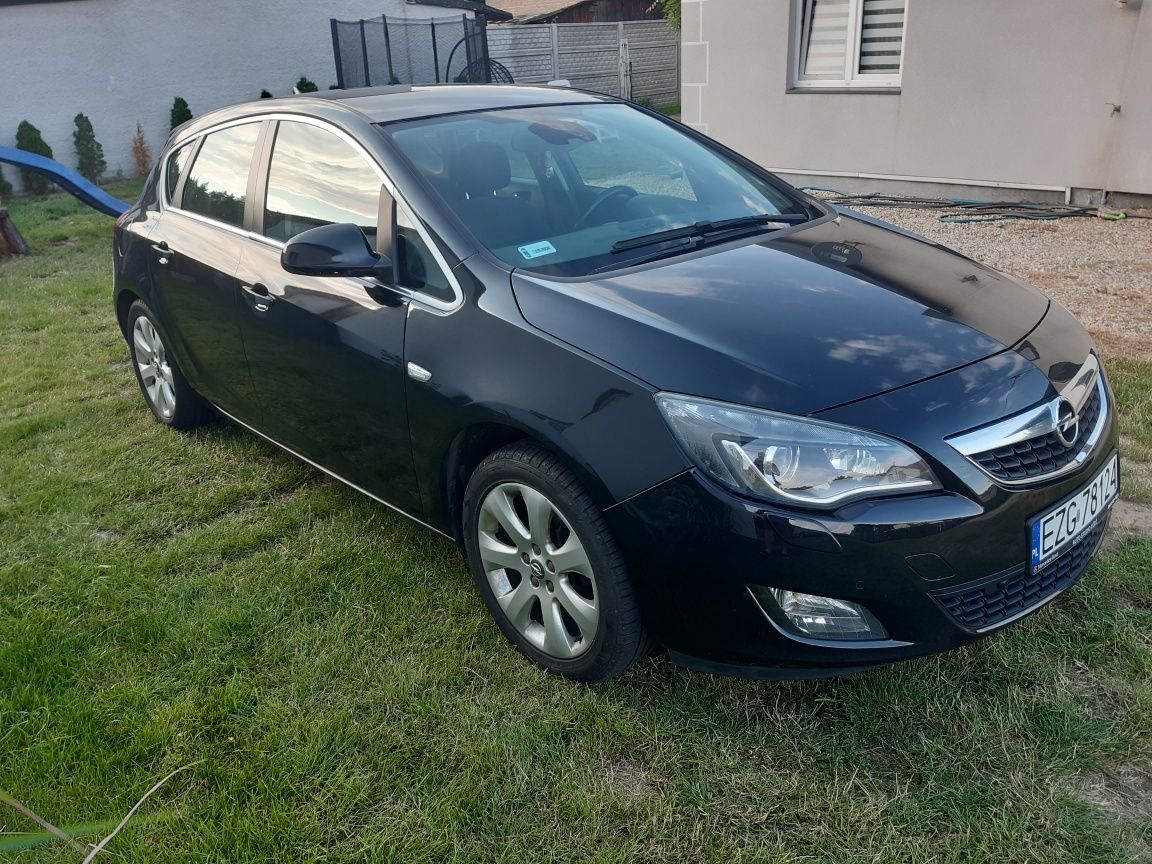 Opel Astra J 1.4 Turbo, Gaz bogate wyposażenie