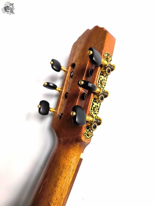 '1992 Prudencio Saez Model 4 (made in Spain) класична гітара з кейсом