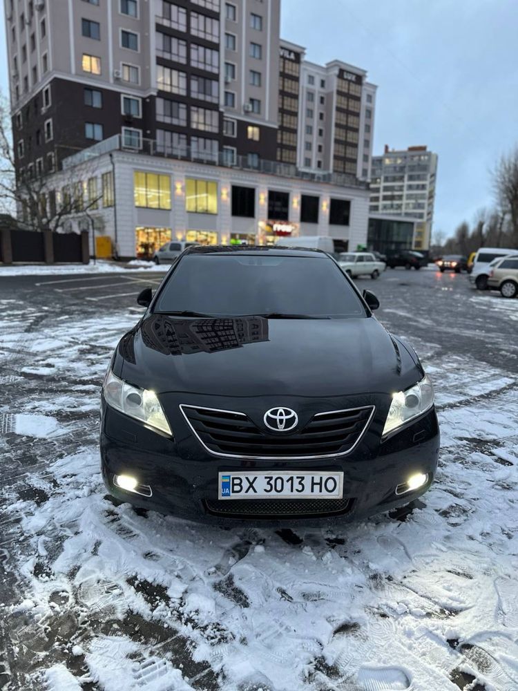 Продам Toyota Camry