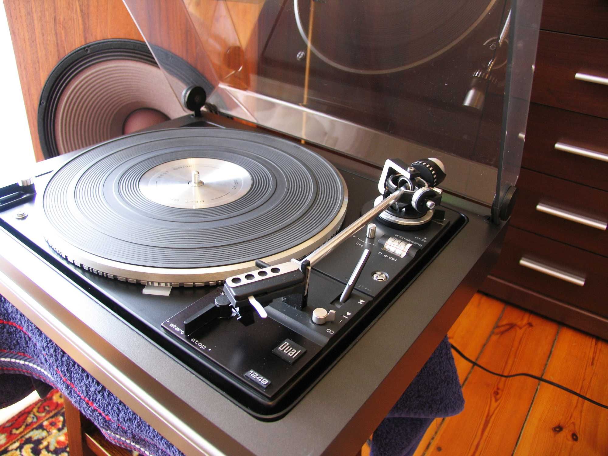 GRUNDIG P 100 ( Dual CS 1249 ) / SHURE Do Przeglądu  '' Super Stan ''