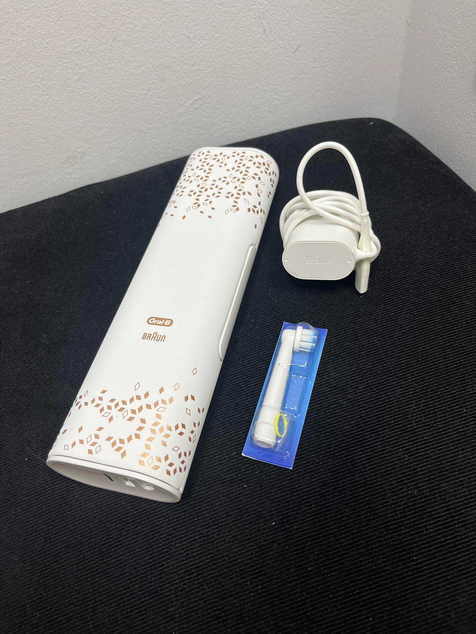 Szczoteczka  Braun Oral-B GENIUS 9000 AS16