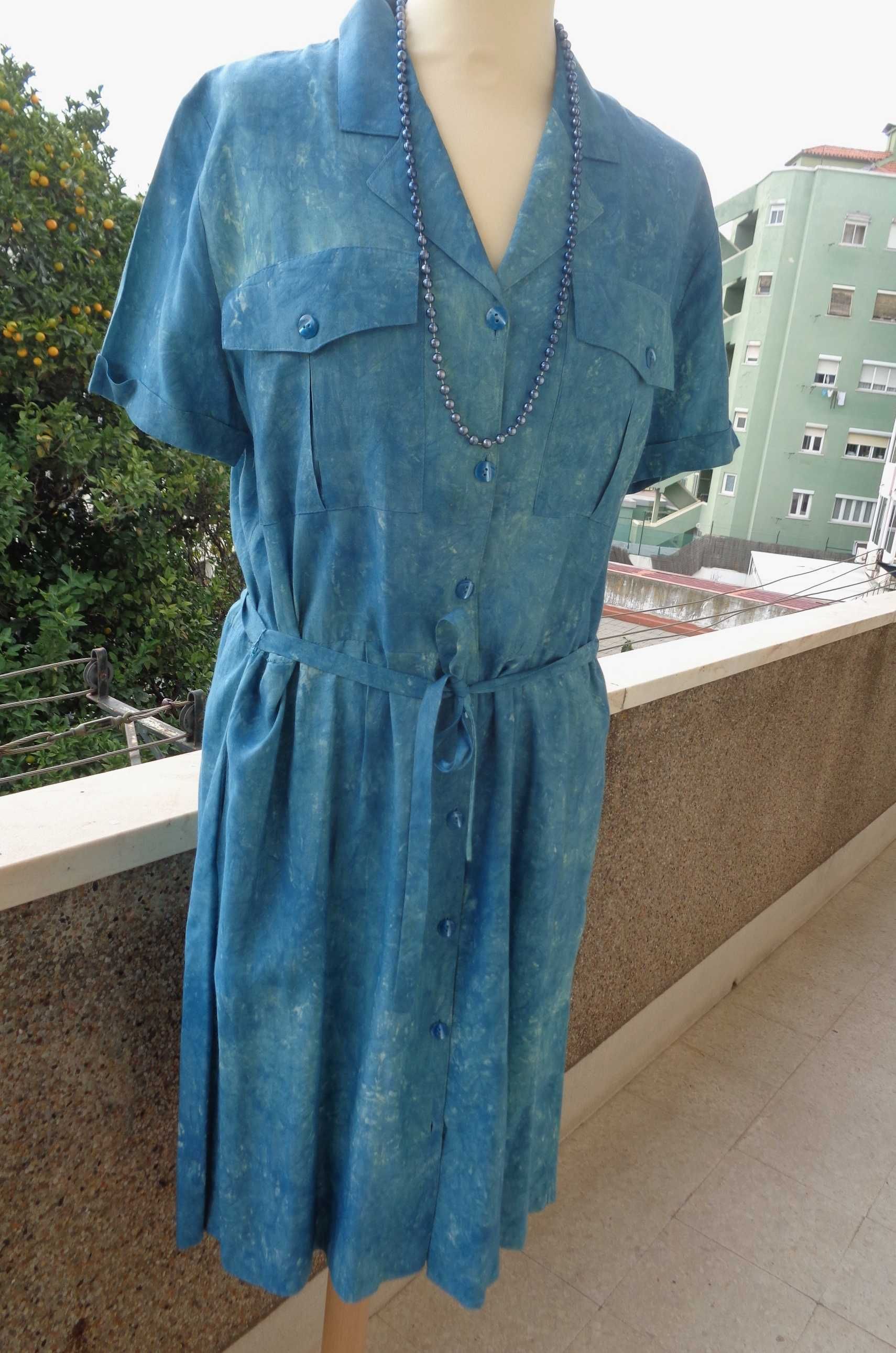 ELegante Vestido de seda azul, Made n France