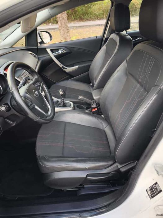 Opel Astra J Sport Tourer  1.7 CDTI