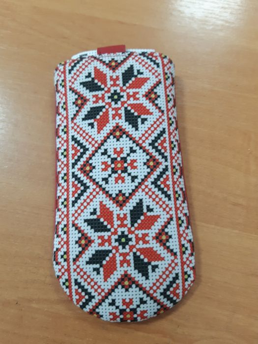 Чехол для очков кожанный для вышивки бисером.