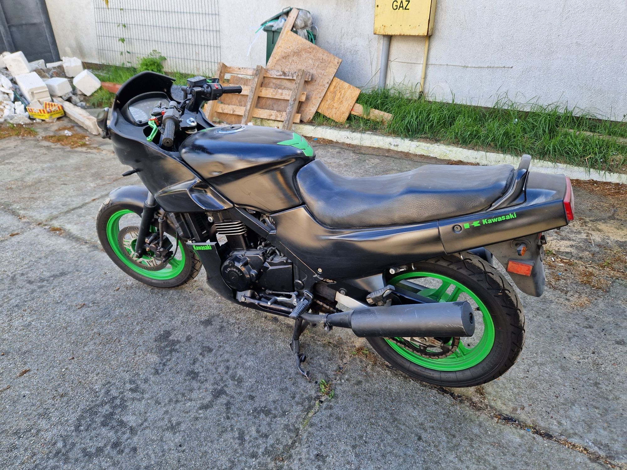 Kawasaki Gpz 500 Zobacz!