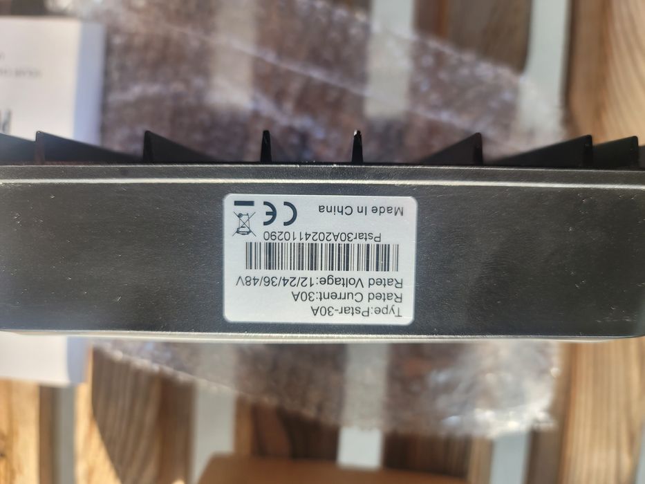 Контролер сонячних панелей 12-48В PowMr 30A