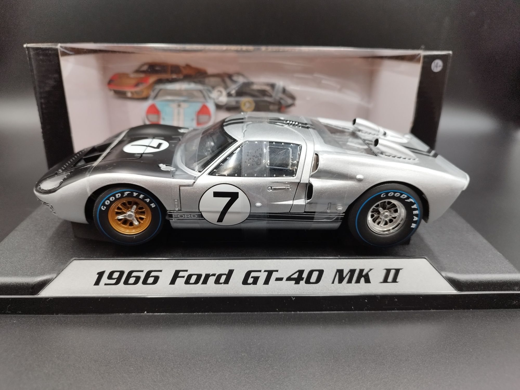 1:18 Shelby Ford GT40 Mk II #7 24h LeMans 1966 Hill, Muir model