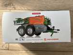 Opryskiwacz Amazone UX 11200 Wiking 1:32, NOWY